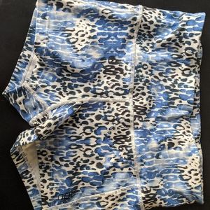 Active shorts - Lorna Jane